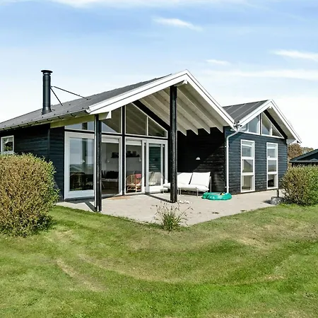 Vakantiehuis Cozy By Limfjord With Bathing Jetty *