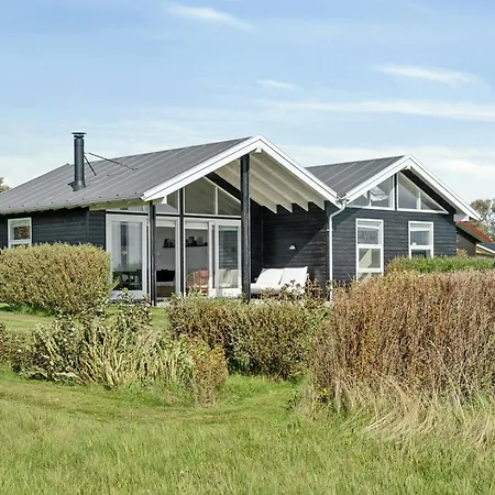 Cozy By Limfjord With Bathing Jetty Casa de Férias Snedsted