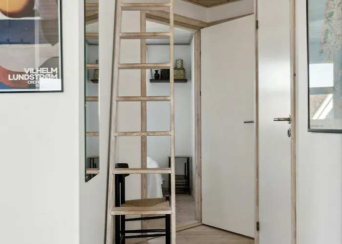 Vakantiehuis Cozy By Limfjord With Bathing Jetty *