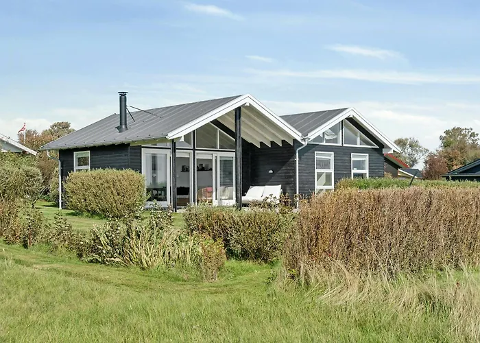 Cozy By Limfjord With Bathing Jetty Vakantiehuis Snedsted