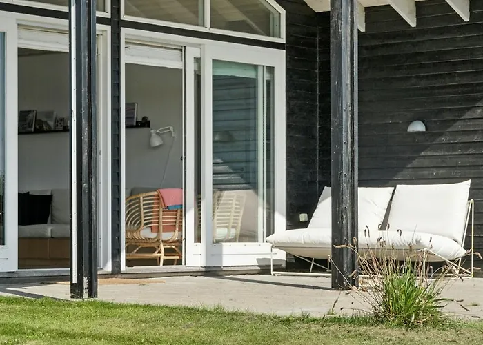 Cozy By Limfjord With Bathing Jetty Snedsted