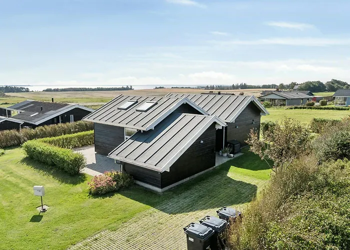Vakantiehuis Cozy By Limfjord With Bathing Jetty *